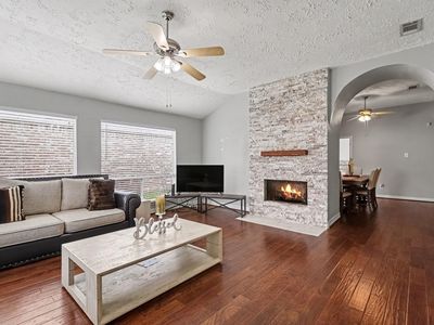 16147 New Field Dr