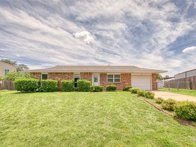 1402 Sherry Ct