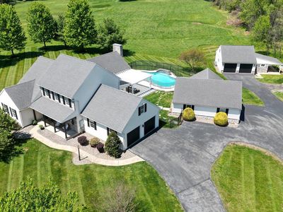 95 Laurel Ln
