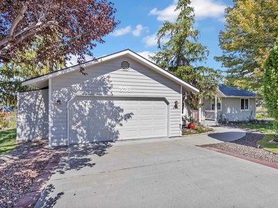 326 Satus St