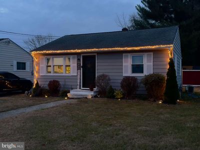 Property at 42 Grandview Ct, Carneys Point, NJ