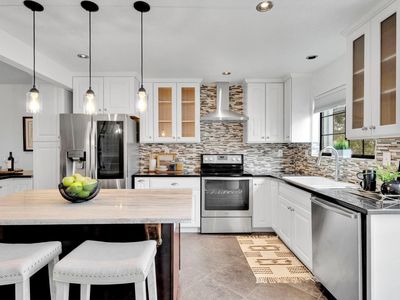 707 E Military E