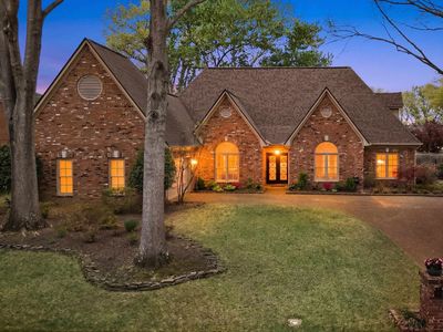 2801 E Levee Oaks