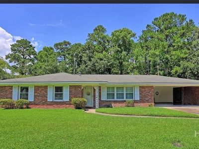 422 Woodcliff Drive