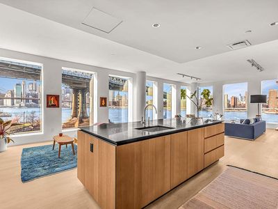 1 John St #6B