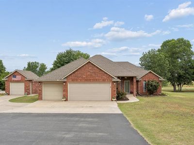 1621 Four Lakes Dr