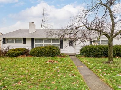 Property at 344 Girard Dr, Berea, OH
