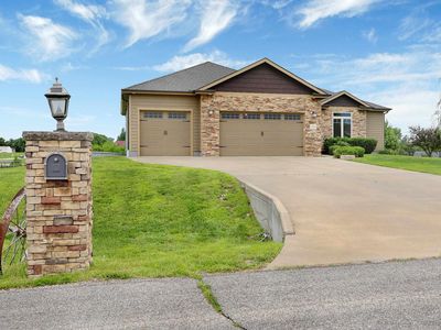 13568 Jennice Ct