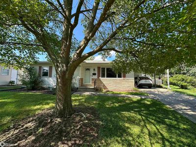 421 E Manning Ave