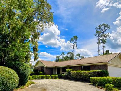 1017 Pineview Cir SW