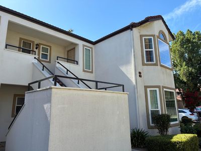 8147 N Cedar Ave APT 201