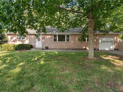 102 Highland Dr