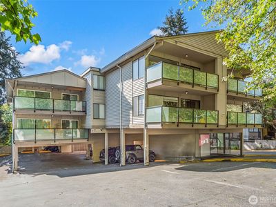 321 Bellevue Way SE #403