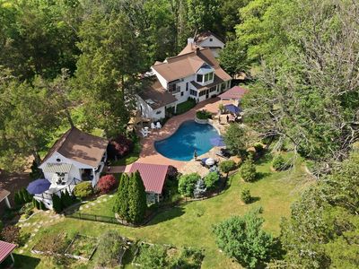 2455 Long Hollow Pike