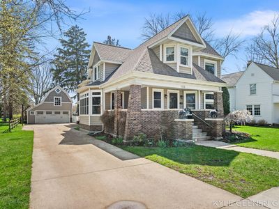 122 E Central Ave