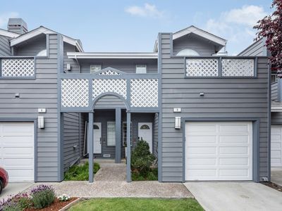 800 E Charleston Rd APT 9