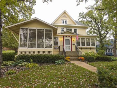 504 E Lakeside Dr