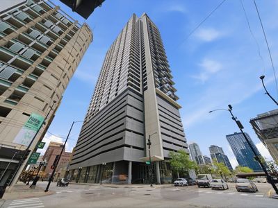 235 W Van Buren St Unit 3814