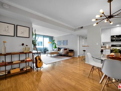 Property at 5325 Newcastle Ave Unit 207, Encino, CA
