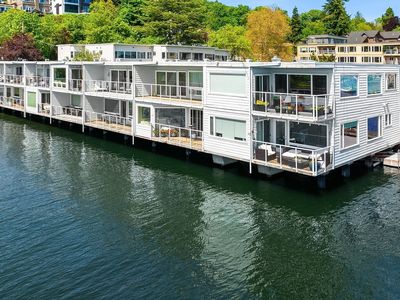 414 Lakeside Avenue S #13