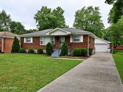 5521 Shorewood Dr