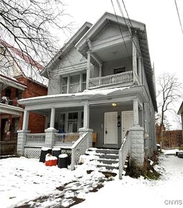 1506 Oneida St