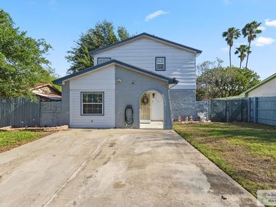 2124 Hawk Ave