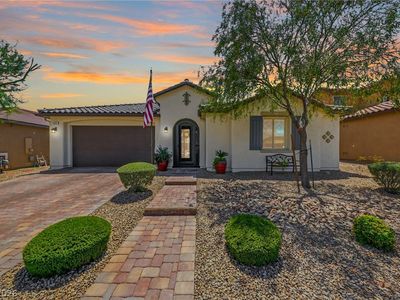 5601 Silver Cascade Ave
