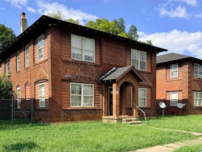 1124 4th Ave W