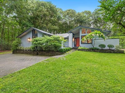 2723 Deerfield Rd