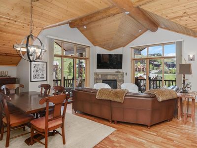 9 Hunter Hill Road #401