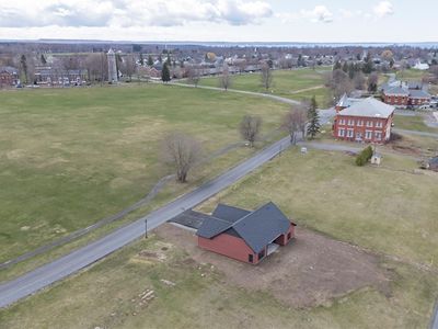 421 NE Pike Rd NE