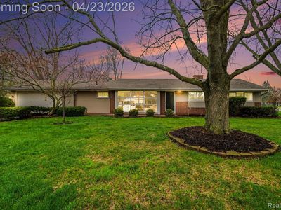 Property at 41024 Mooringside Dr, Novi, MI