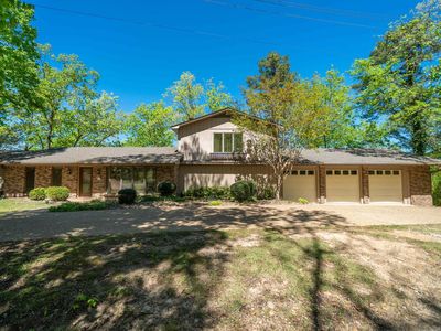 255 Springbrook Dr