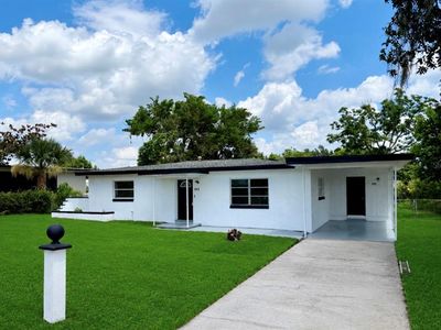 143 W Martin St