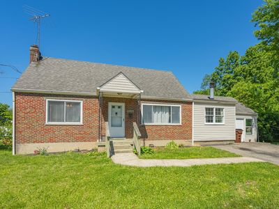 Grandview Avenue