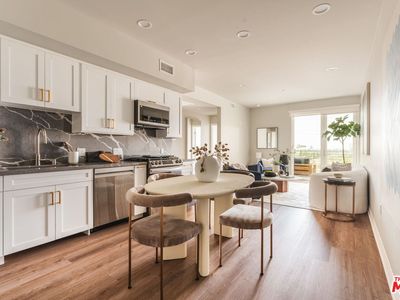7428 Santa Monica Blvd #507