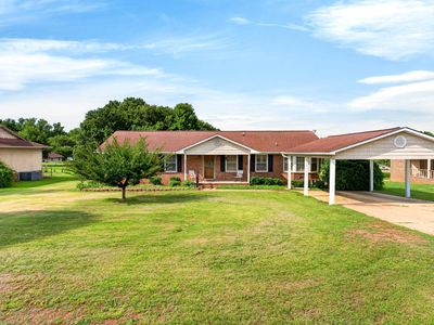208 Coach Hill Dr