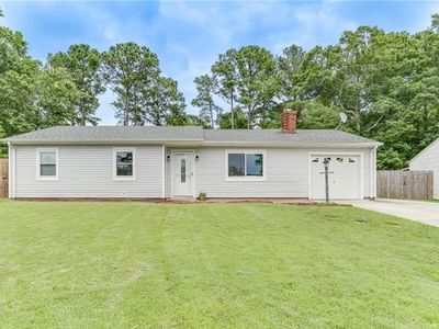 1004 Pine Forest Ct