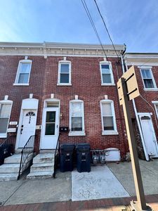 516 E 11th St