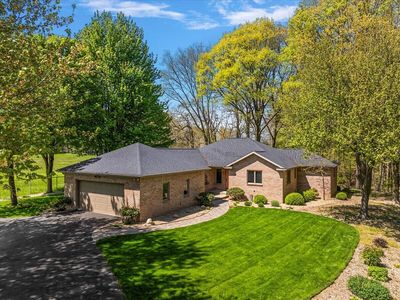 2400 Pine Hill Ct