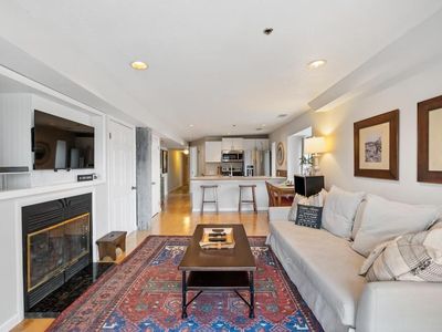 6 W Main St Suite 1
