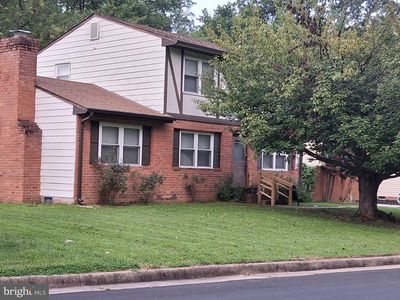 5119 Macnamara Dr