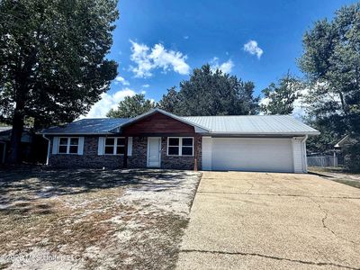 2058 Trailwood Dr