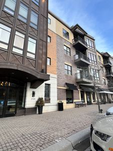 3709 Grand Way APT 128