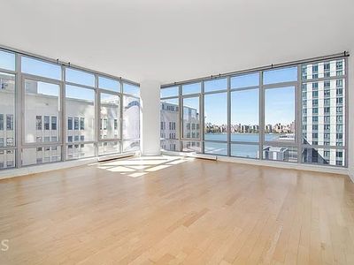 1 Northside Piers APT 7D