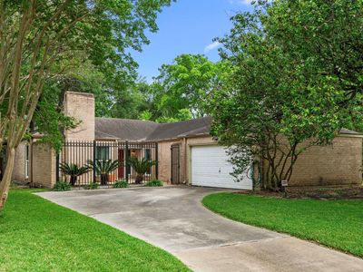 2103 Cherry Bend Dr