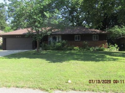 746 Buchanan Ave