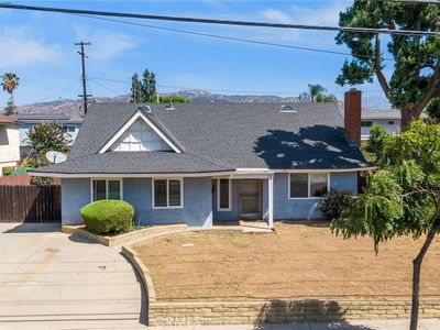 537 E Juanita Ave