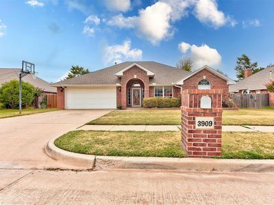 3909 Brunswick Ln
